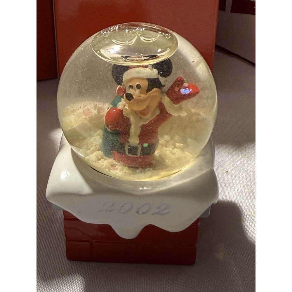 Lot of 12 Mixed Christmas Ornaments Decor Hallmark Disney Peanuts Midwest - Picture 12 of 14